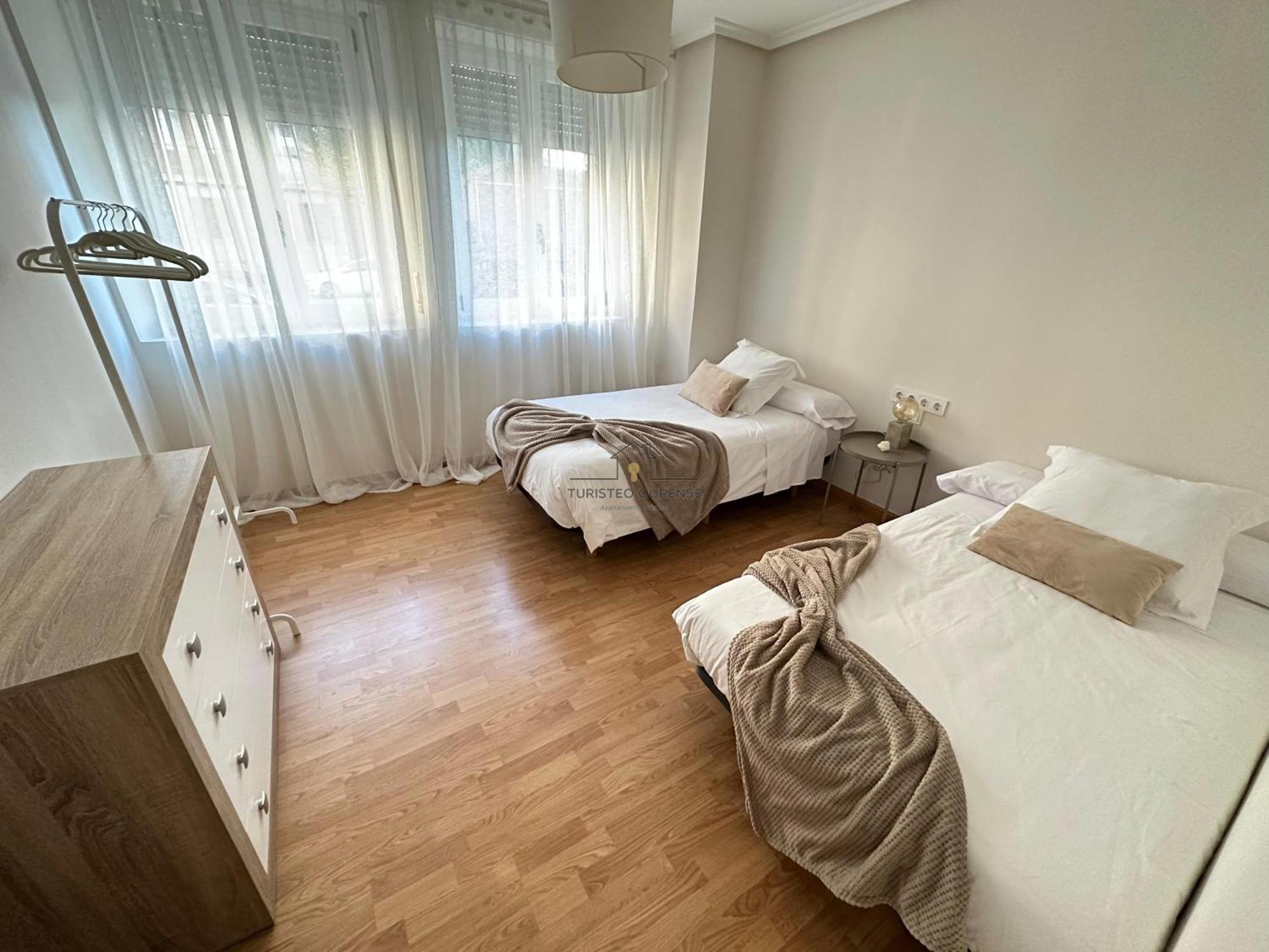 Hogar Forxa Puente Lägenhet Ourense Exteriör bild